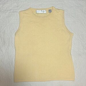 Valerie Stevens Pale Yellow Sleeveless Crew Neck Sweater
